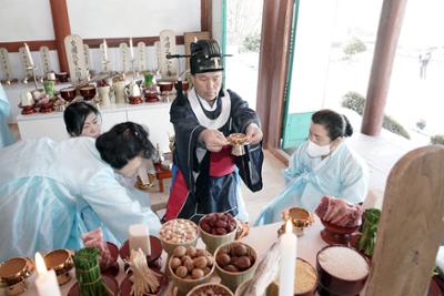 양구향교 춘기석전제례09-1500.jpg