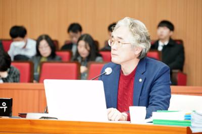 20250124 제302회양구군의회임시회 제6차본회의 (23).JPG