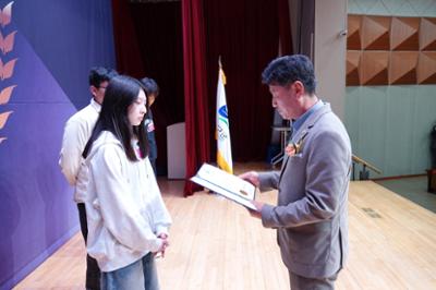 20250329 2025년 양록장학생 장학증서 수여식 (44).JPG