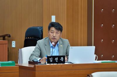 20251201 제313회 양구군의회 제2차 정례회 행정사무감사 3일차 (3).JPG