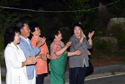 “동네한바퀴＂ 작은 음악회 참석