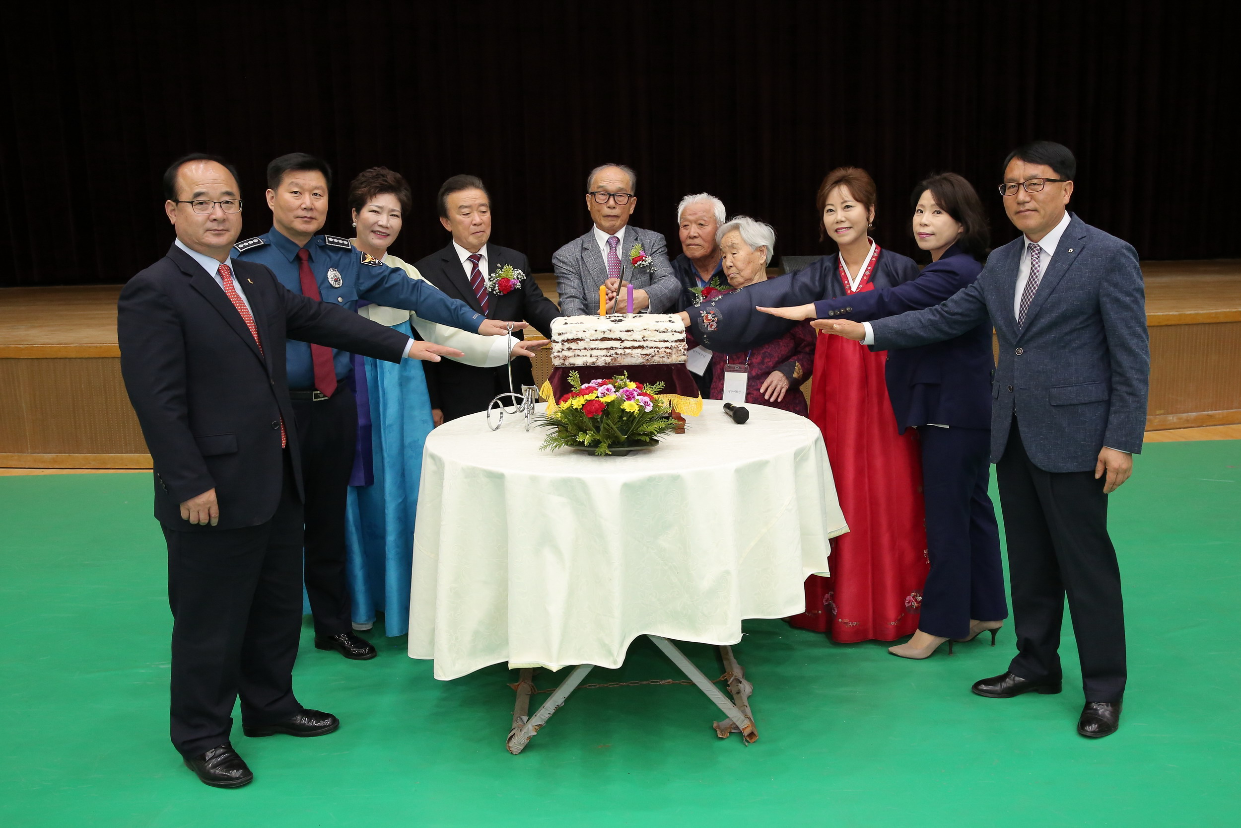 제46회 어버이날 기념행사 참석