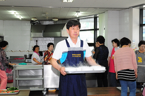 희망의정장수식당차림상봉사활동3.jpg